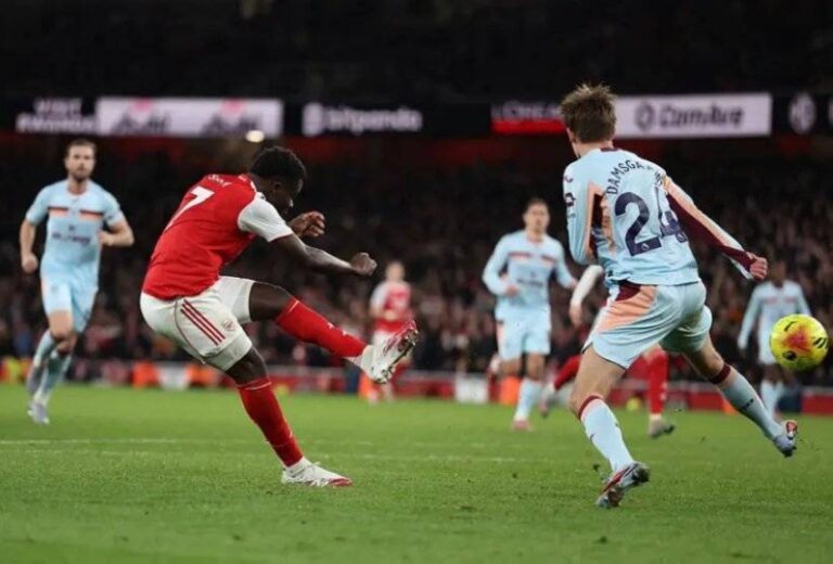 الممتاز-الإنجليزي:-أرسنال-يعزز-صدارته-بالفوز-على-برينتفورد-(2-–-0)