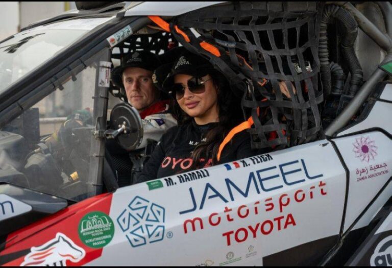 مها-الحمّلي-تُنهي-مشاركتها-في-رالي-جدة-بسلام-وتجاوزت-حادثًا-أثّر-على-مركزها