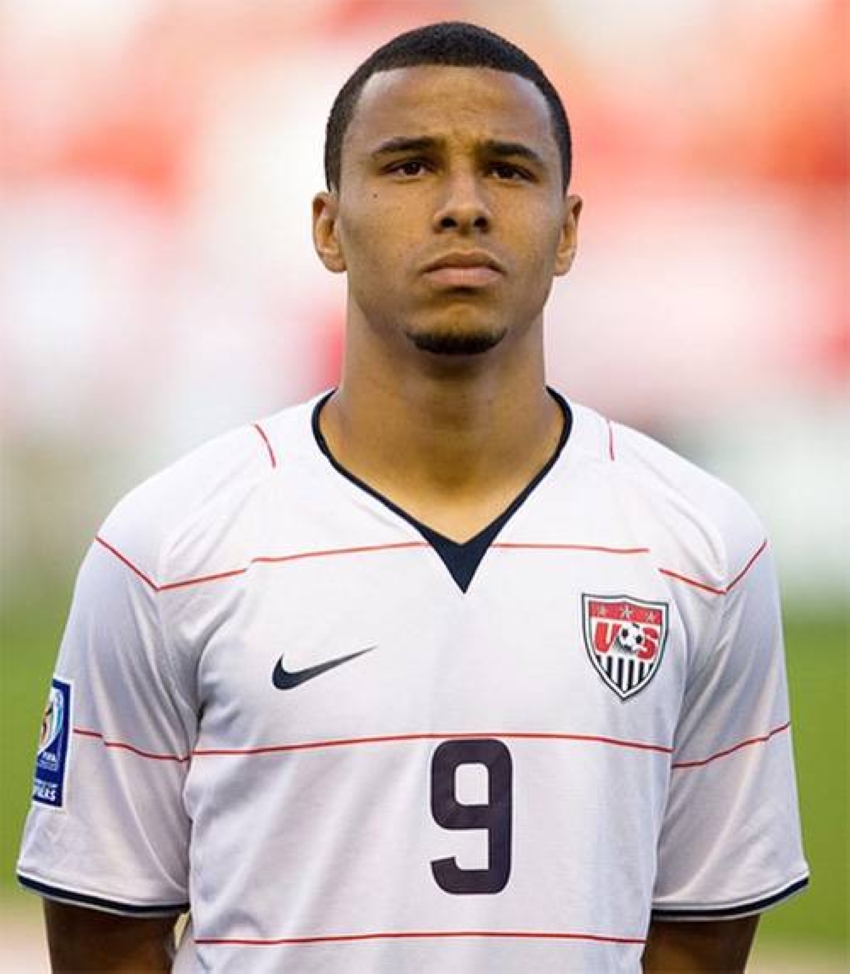 نجما-الكرة-الأمريكية-يشيدان-بتطور-الكرة-السعودية