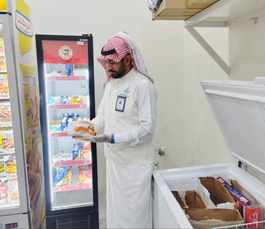 بلدية-بقيق-تنفذ-جولات-ميدانية-على-المنشآت-التجارية-الغذائية