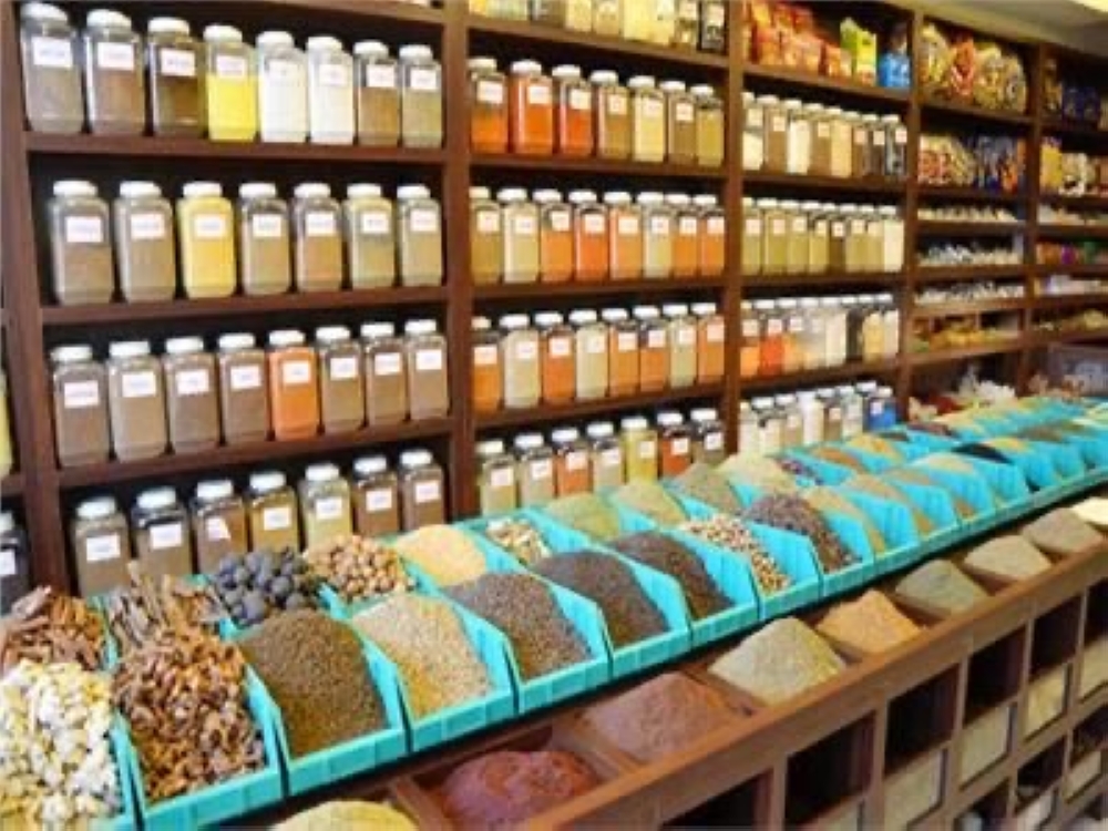 البروفيسور-الأغا-في-حوار-لـ”اليوم”:-منصات-التواصل-صنعت-ضحايا-للأعشاب.-والخلطات-تهدد-الكبد