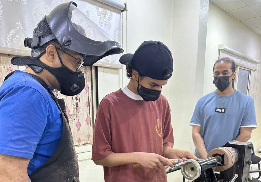 «روزنة-الحرفيين».-5-ورش-تضخ-60-حرفيًا-وحرفية-في-سوق-العمل-بالأحساء