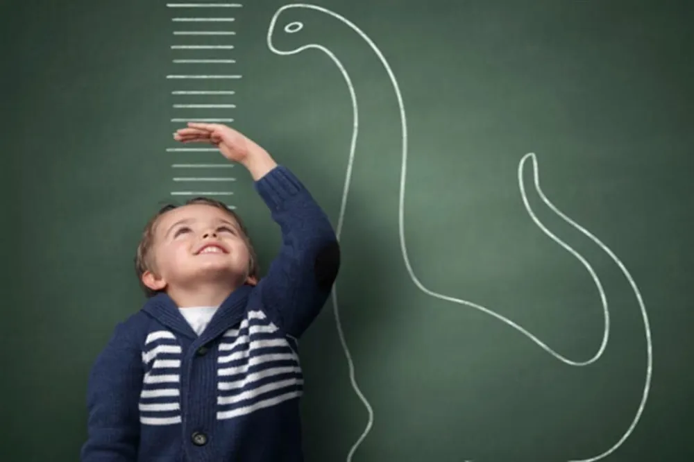 ملابس-الطفل-في-الشتاء.-دافئة-خفيفة-داخل-المنزل-وثقيلة-خارجه