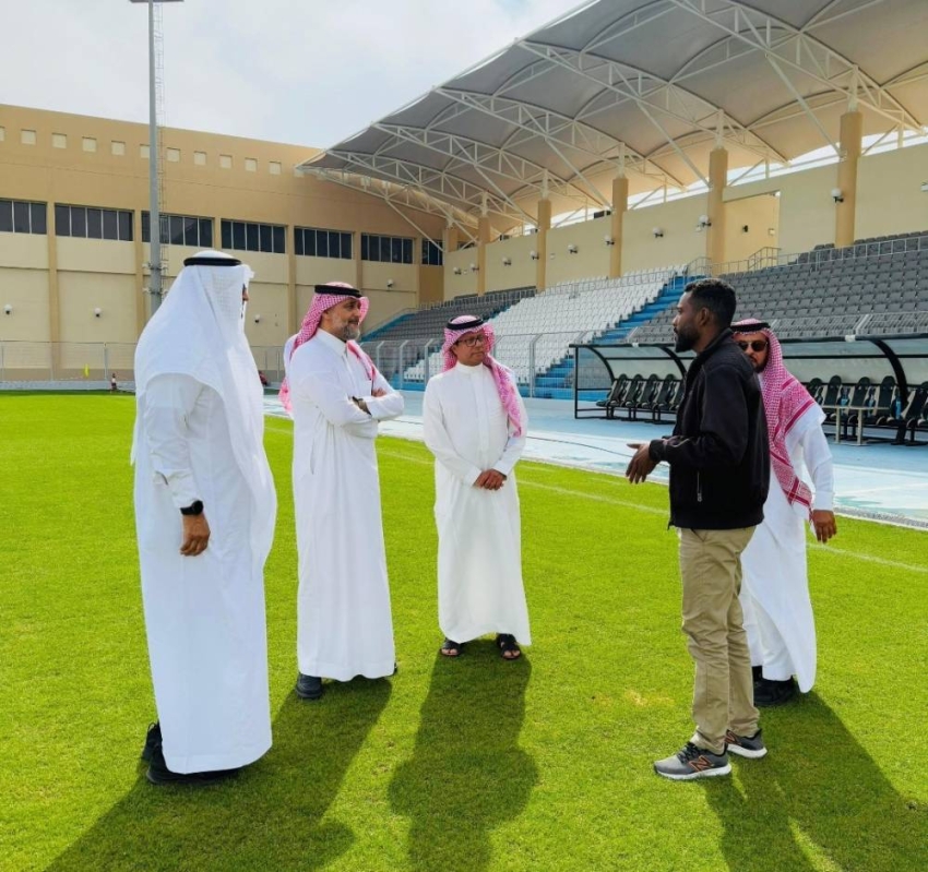 مدير-مكتب-وزارة-الرياضة-بالأحساء-يتفقد-نادي-هجر