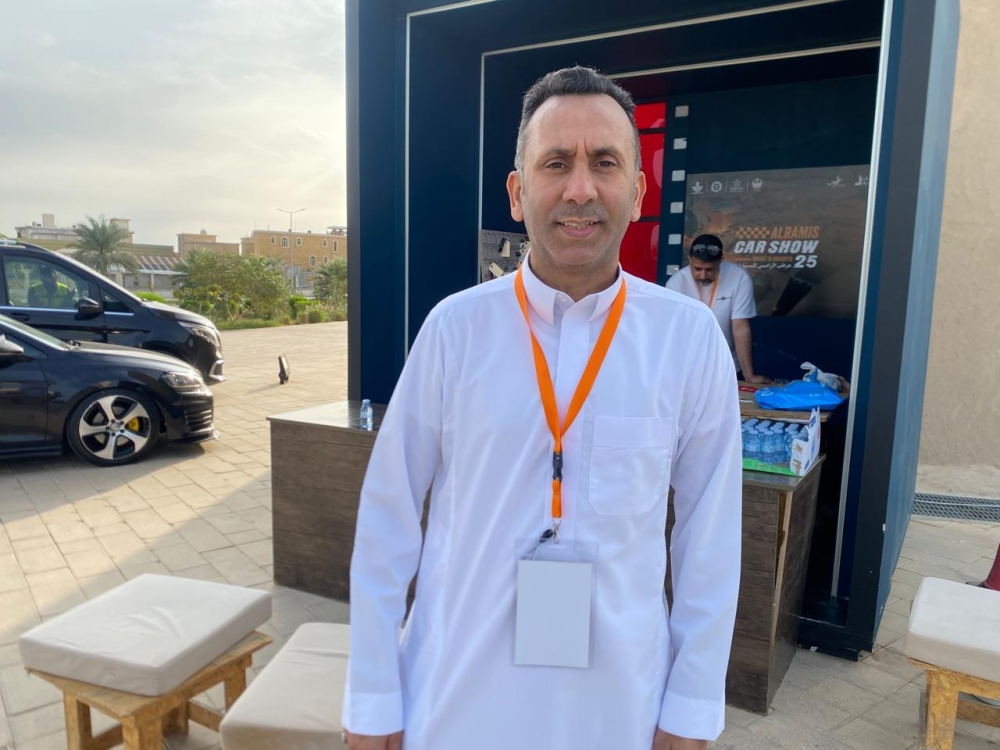 «بنتلي»-ملكية-ومقتنيات-حرب-أكتوبر.-تحف-نادرة-في-معرض-الرامس-للسيارات