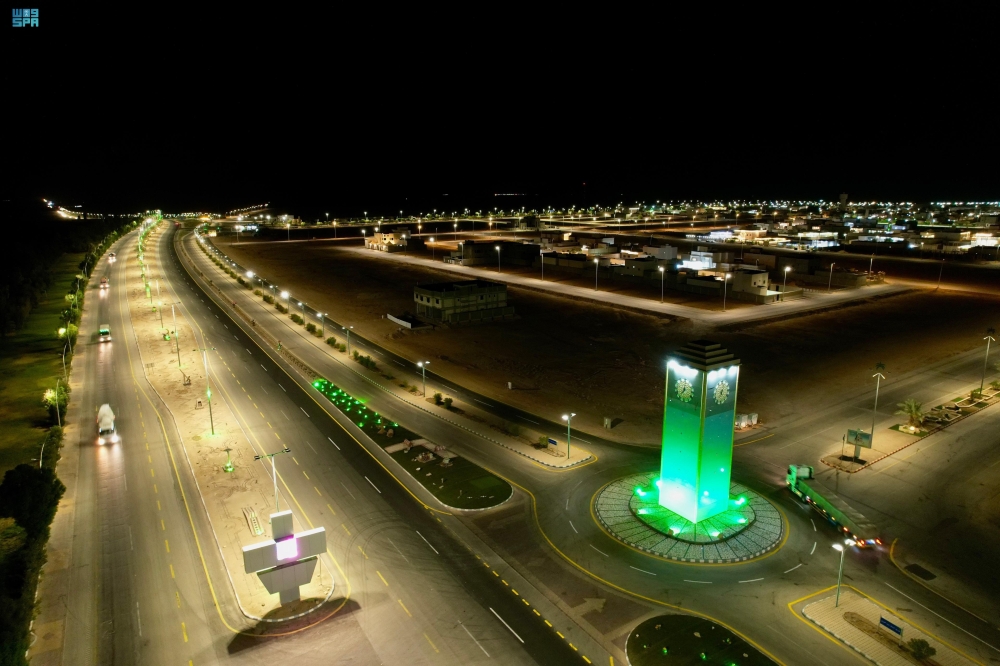 “طلعة-التمياط”.-لوحات-فنية-ومجسمات-جمالية-تزين-طريق-الشمال-الدولي