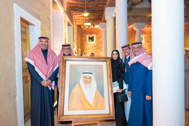 مركز أكسفورد للدراسات الإسلامية يحتفي بمرور أربعين عامًا على تأسيسه ويكرّم الشيخ عبدالله عمر نصيف