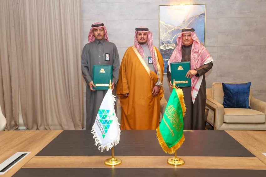 لتحسين-المشهد-الحضري.-أمانة-حائل-توقّع-عددًا-من-اتفاقيات-التعاون