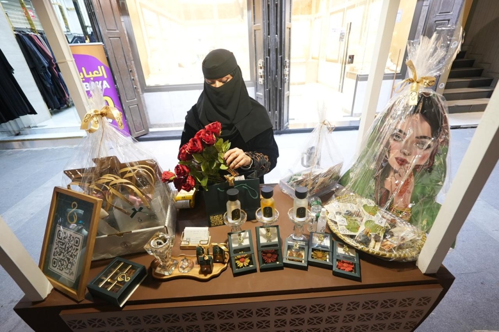 30-بائعاً-جائلًا-يبدأون-تجربة-البيع-النظامي-في-كرنفال-الدمام