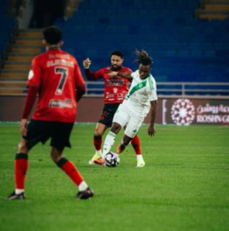 الأهلي-يحقق-فوزًا-ثمينًا-أمام-الخلود-1-/-0