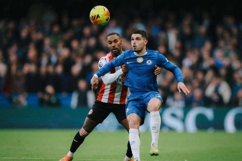 الممتاز-الأنجليزي:-تشلسي-يفوز-على-برينتفورد-(2-–-0)