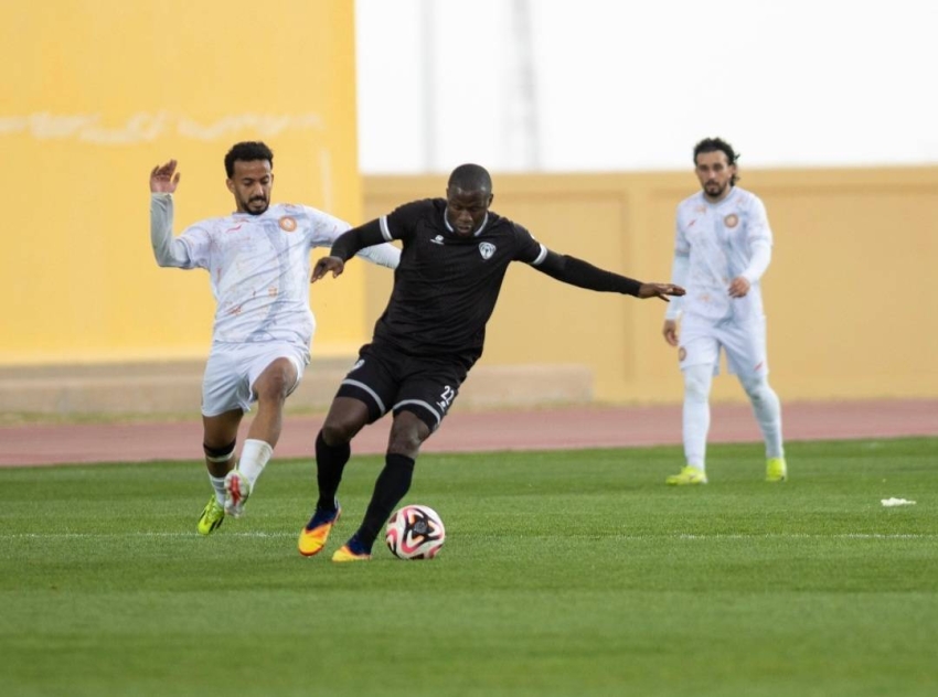 هجر-يخطف-نقاط-عرعر-ويواصل-انطلاقته