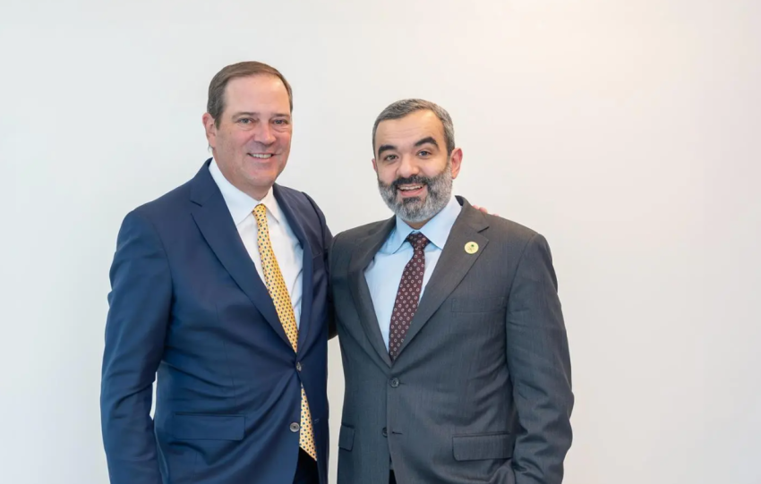 وزير-الاتصالات-يجتمع-برئيسي-مايكروسوفت-وسيسكو-وعدد-من-قادة-الشركات-العالمية