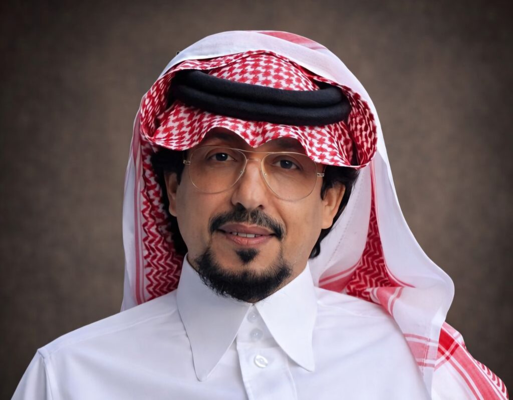 مرعي بن زهير القرني يوثّق ذاكرة بلقرن عبر سناب يهتم بصور الماضي ويحفظ إرث الأجداد