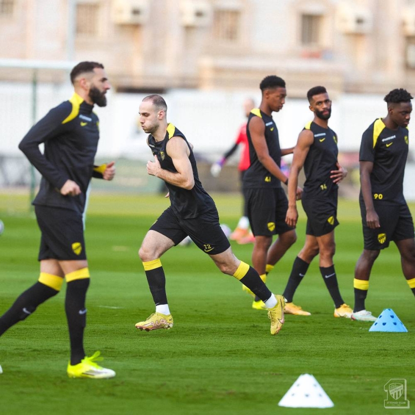 بنزيما يبدأ أولى خطوات فسخ عقده مع الاتحاد