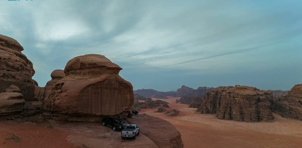 “مطل-حسمى”-بتبوك-يسجل-تناميًا-ملحوظًا-في-اهتمام-السياح-وعشاق-الطبيعة