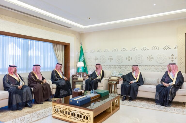 نائب-أمير-الشرقية-يطلع-على-جهود-مركز-تنمية-القطاع-غير-الربحي-بالمنطقة