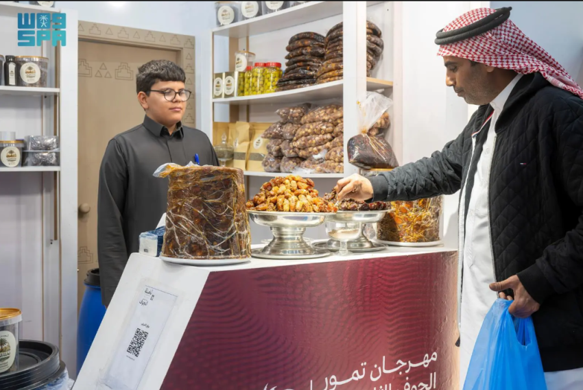 تمرة-حلوة-الجوف-تتصدر-اهتمامات-زوار-مهرجان-التمور-بدومة-الجندل