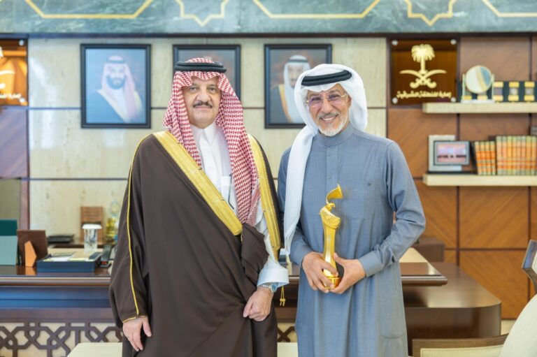 أمير-الشرقية-يستقبل-الفنان-عبدالمحسن-النمر-بمناسبة-فوزه-بجائزة-“جوي-أووردز”