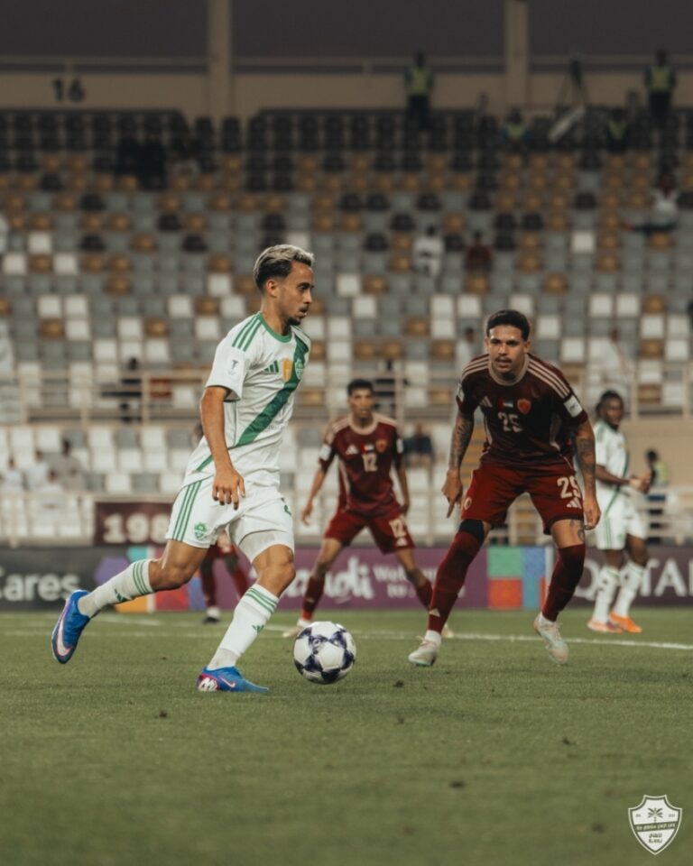 الأهلي-والهلال-يوثقان-التأهل-الآسيوي-في-الإمارات