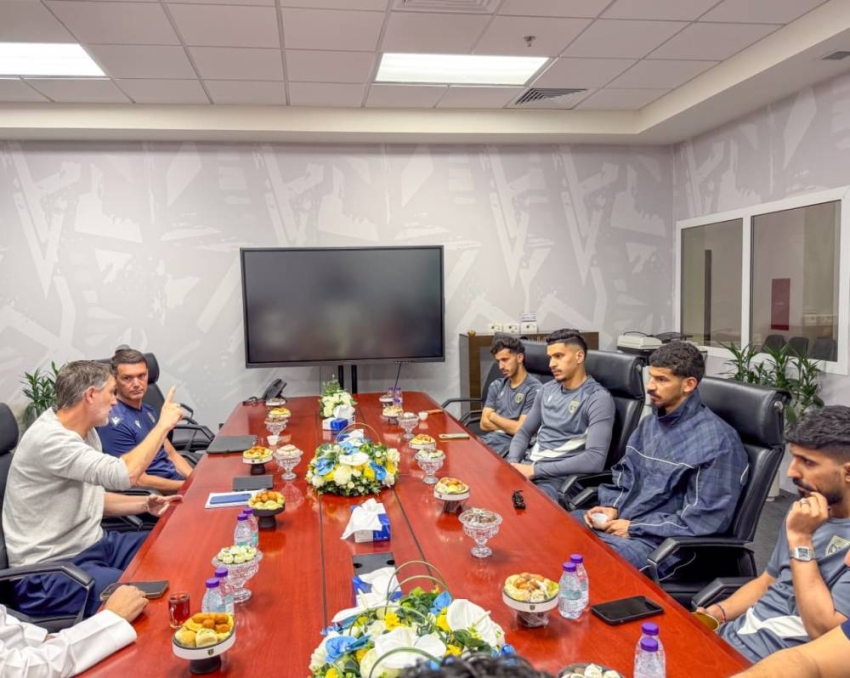 الجهاز-الفني-المساعد-للأخضر-يزور-ناديي-التعاون-والنجمة