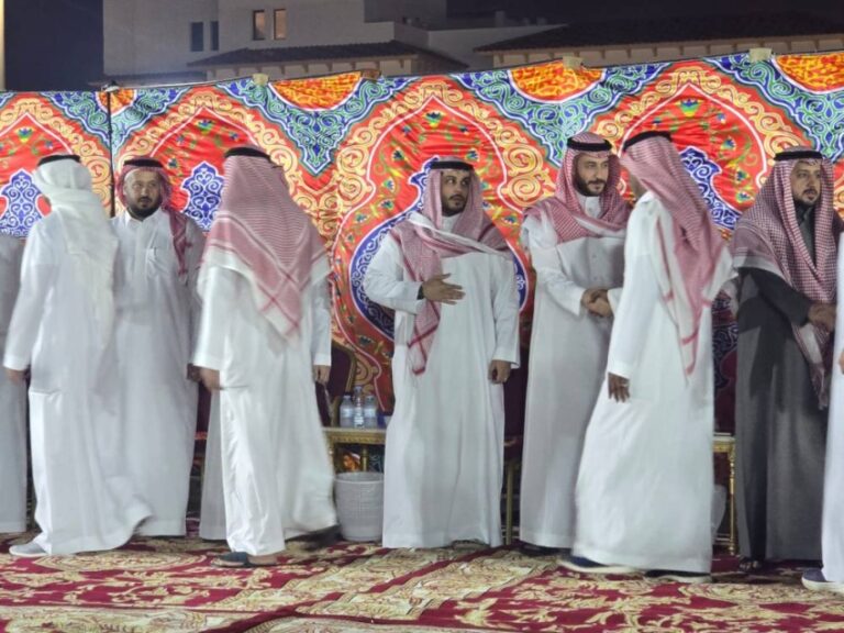 اسرتا-العيسائي-وبن-شعيلة-يستقبلون-المعزين-بوفاة-فقيدتهم