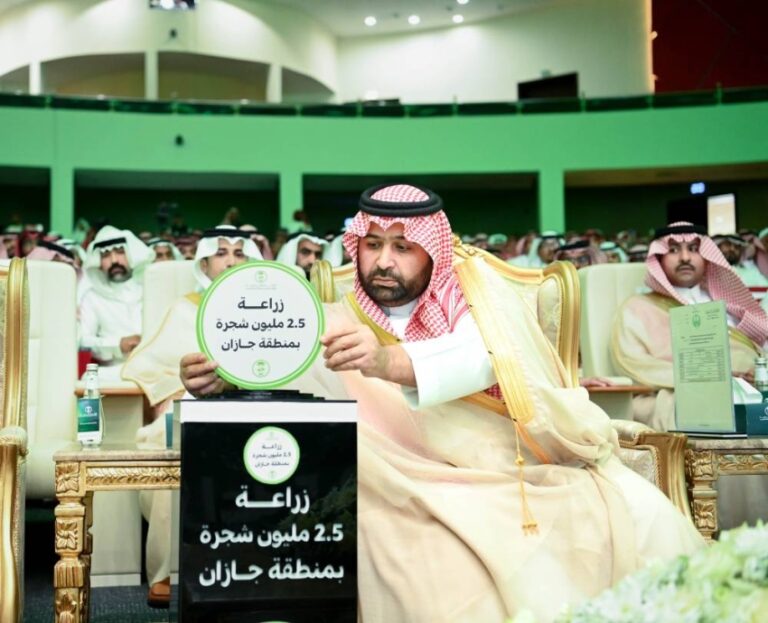 إطلاق-مشروعي-زراعة-2.5-مليون-شجرة-في-أراضي-الغطاء-النباتي-بجازان