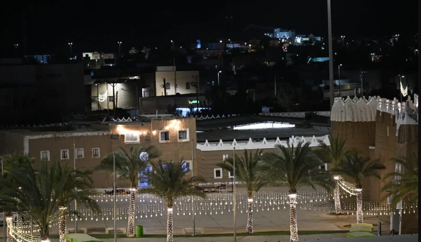 شوارع-نجران-وميادينها-تتزيّن-بالفوانيس-مع-قرب-شهر-رمضان-الكريم