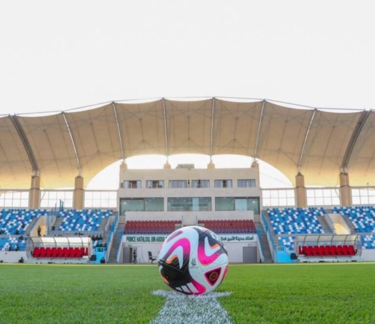 نقل-مباراة-نجران-والشعلة-لاستاد-مدينة-الأمير-هذلول