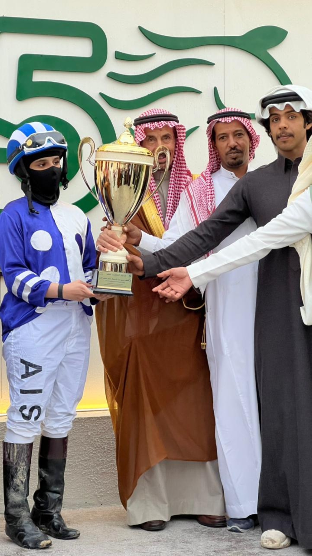 فارسات-الشرقية:-عيوننا-على-“ميدان-المؤسس”.-والعالمية-طموحنا