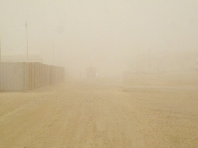تبدأ-4-صباحًا.-أتربة-مثارة-على-أجزاء-من-المنطقة-الشرقية