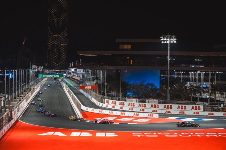 مروان-موسى-ينضم-إلى-قائمة-العروض-الترفيهية-لجائزة-السعودية-الكبرى-للفورمولا1

المدينة-–-جدة