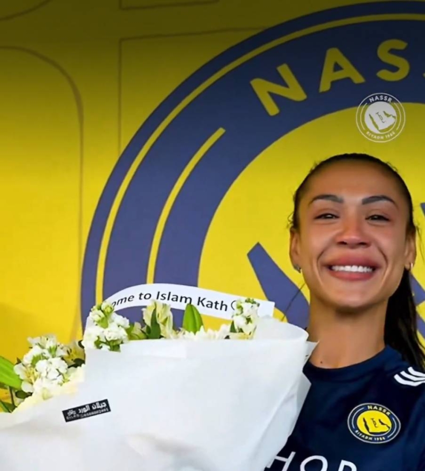 محترفة-النصر-البرازيلية-كاثرين-سوزا-تشهر-إسلامها