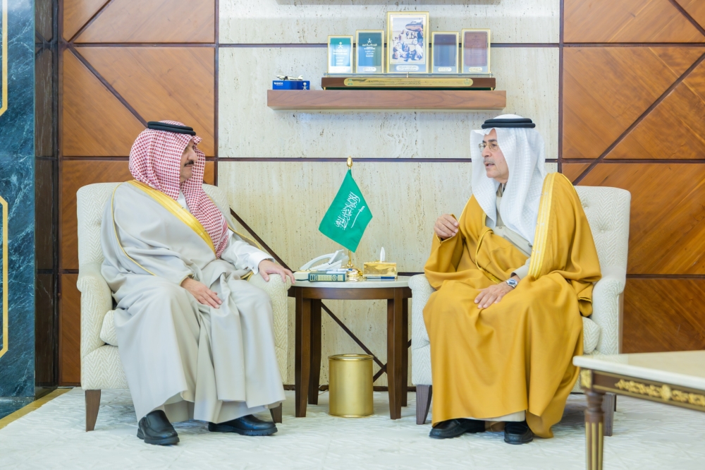 أمير-المنطقة-الشرقية-يستقبل-رئيس-أرامكو-السعودية