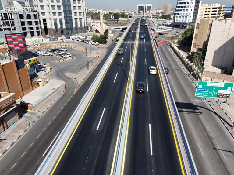 إعادة-فتح-تقاطع-طريق-خادم-الحرمين-مع-جسر-الملك-فهد-بالخبر
