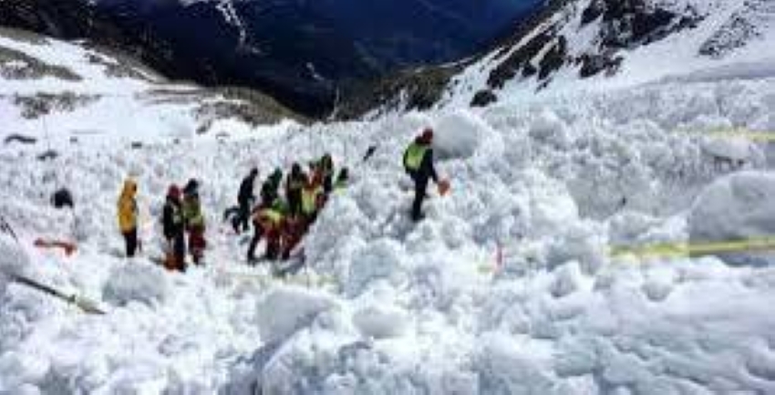 مصرع-شخصين-جراء-انهيارات-ثلجية-في-شمالي-إيطاليا