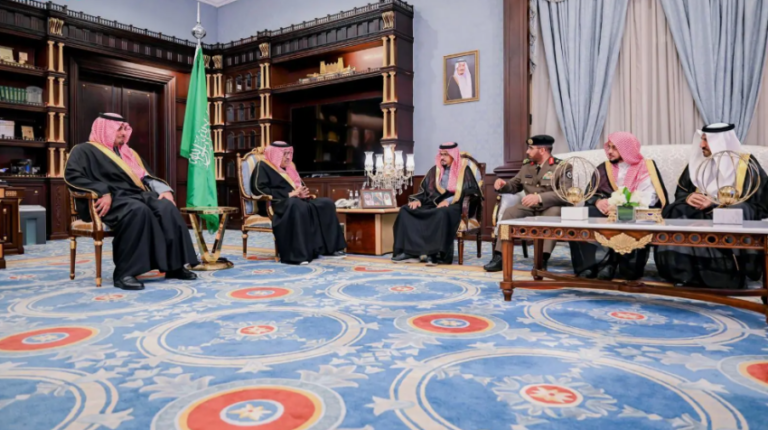 أمير-منطقة-الباحة-يطّلع-على-جهود-وخطط-أمانة-المنطقة-لشهر-رمضان-وعيد-الفطر