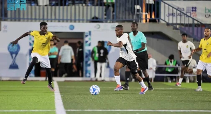 شرطة-جدة-يضرب-موعدا-مع-سلام-الجامعة-في-دور-الأربعة-لبطولة-جدة