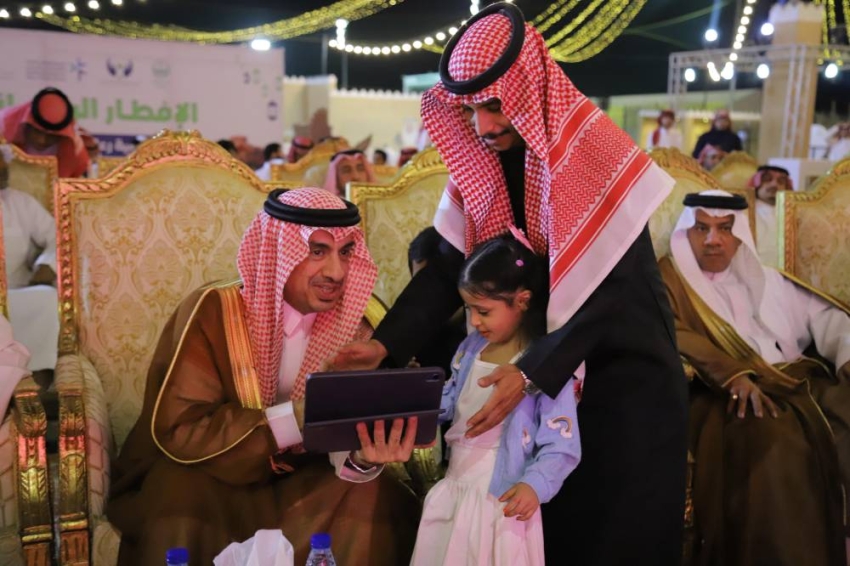 محافظ الليث يُشارك الأيتام بمركز غميقة مأدبة الإفطار الرمضاني السنوي