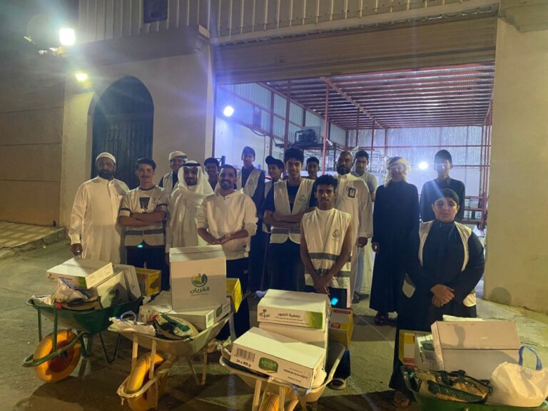 1200-سلة-رمضانية-تؤمّن-غذاء-400-أسرة-في-أم-الساهك