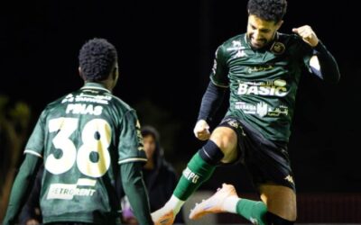 دوري روشن: الخلود يتغلب على نيوم بنتيجة (2 – 1)
