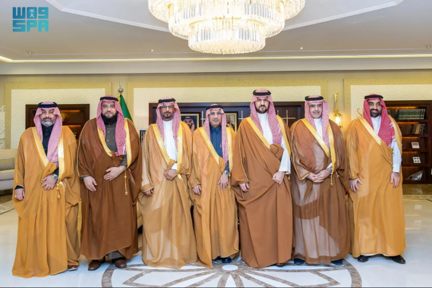 نائب أمير المنطقة الشرقية يطّلع على جهود تطوير المطارات بالمنطقة