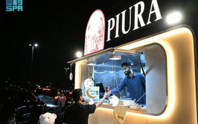 عربات الطعام المتنقلة تنافس بالأسعار والسرعة في رمضان