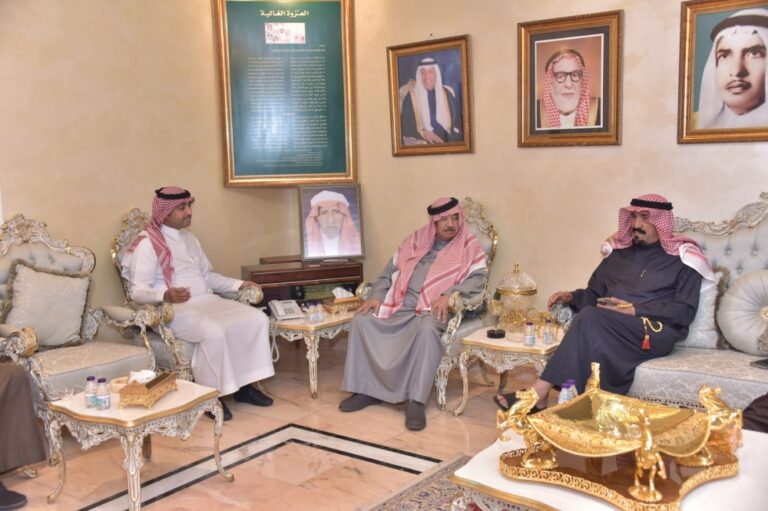 الدحيلان:-المجالس-الرمضانية-تعكس-روح-التلاحم-بين-أبناء-المجتمع