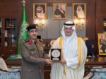 محافظ الأحساء يكرّم مساعد مدير شرطة المحافظة السابق