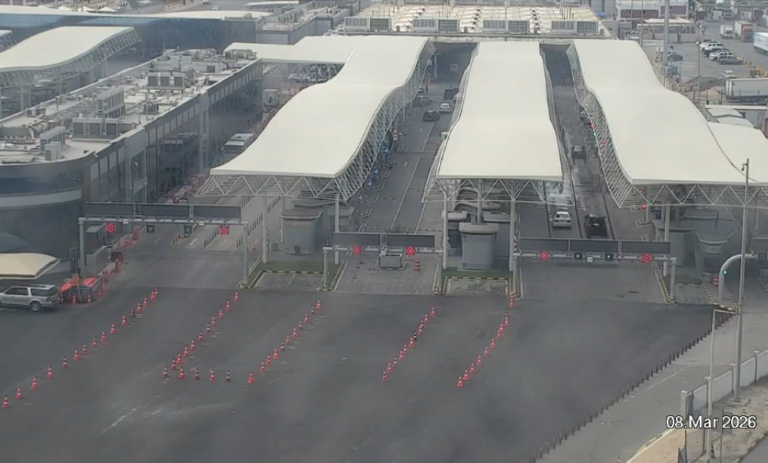 عاجل:-حركة-انسيابية-عبر-جسر-الملك-فهد.-و7-دقائق-زمن-العبور