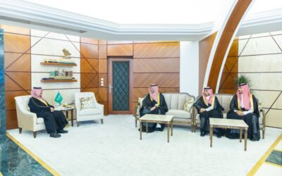 أمير المنطقة الشرقية يستقبل مدير عام وزارة التجارة بالمنطقة