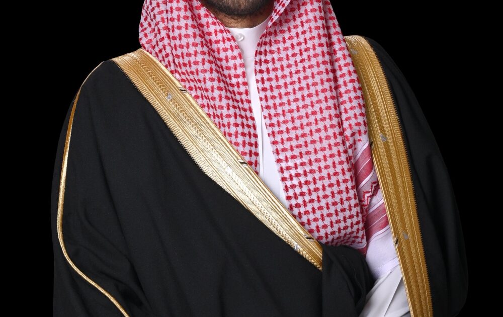 نائب أمير الشرقية: العلم السعودي يعكس تاريخ الدولة وقيمها الراسخة