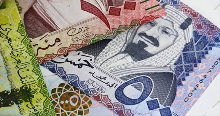 ارتفاع-قروض-البنوك-للقطاعين-10%