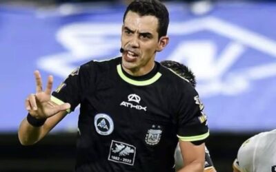 طاقم حكام ارجنتيني لمواجهة الأهلي والهلال